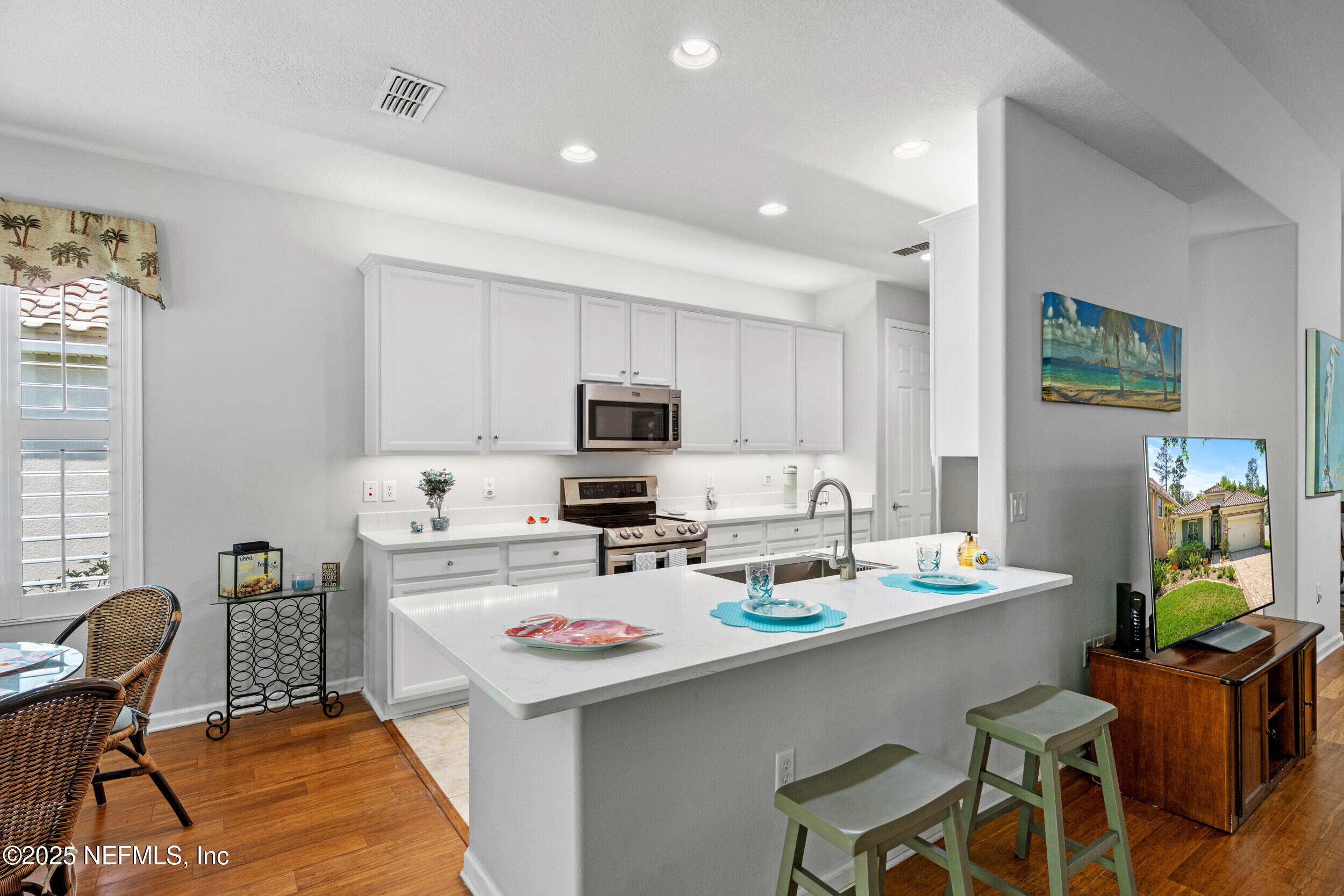 113 Marsh Hollow Road Ponte Vedra, FL 32081 - Photo 13 of 102 Newly Updated Kitchen 2025