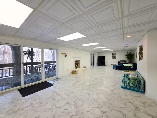 $6,000 | 3427 East Dobson Place, Ann Arbor, MI 48105