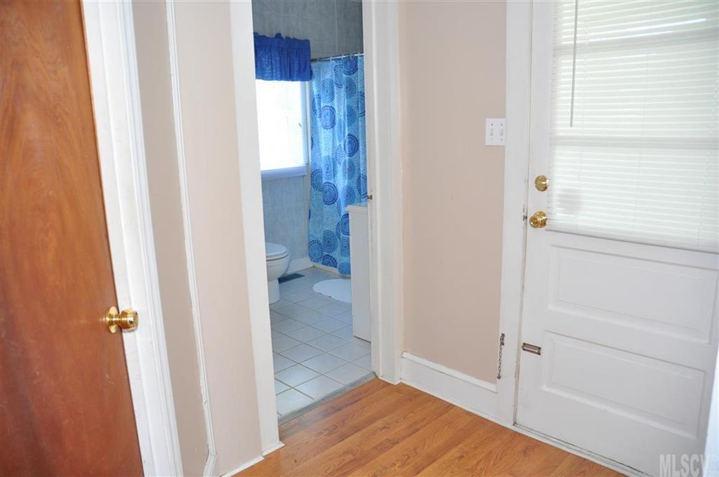 4124 Henry River Road Hickory, NC 28602 - Photo 17 of 25 Gallery Image 17