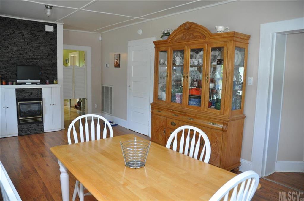 4124 Henry River Road Hickory, NC 28602 - Photo 21 of 25 Gallery Image 21