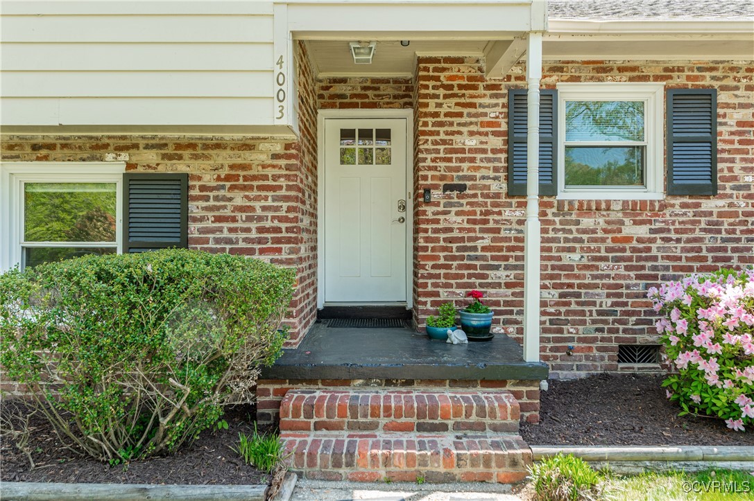 4003 Collingbourne Road Richmond, VA 23235 - Photo 3 of 41 Gallery Image 3