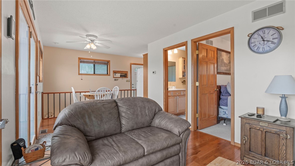 126 Hickory Road Lake Ozark, MO 65049 - Photo 24 of 87