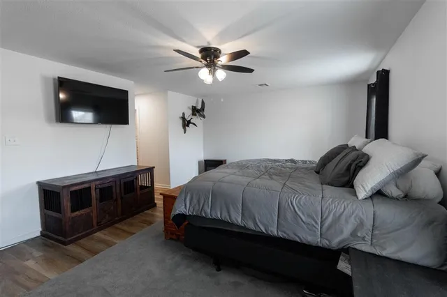 $324,900 | 6549 McCown Road, Iowa, LA 70647