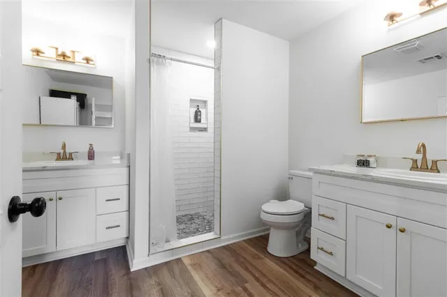 $324,900 | 6549 McCown Road, Iowa, LA 70647