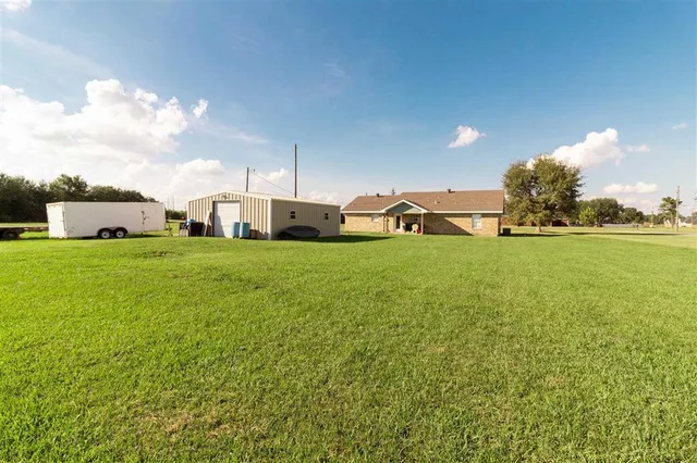 $324,900 | 6549 McCown Road, Iowa, LA 70647