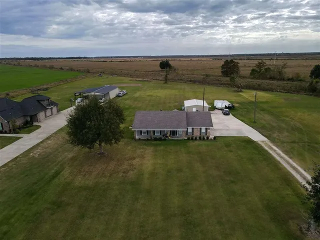 $324,900 | 6549 McCown Road, Iowa, LA 70647