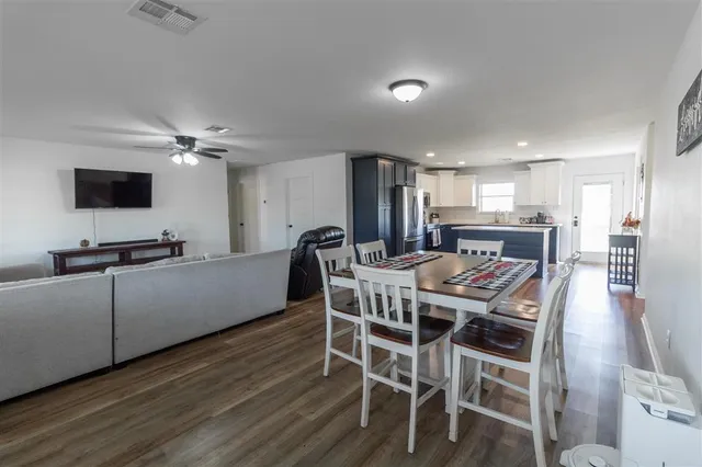 $324,900 | 6549 McCown Road, Iowa, LA 70647