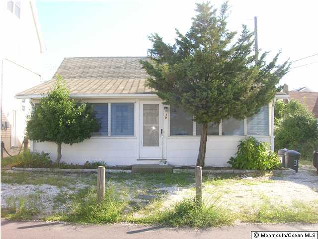 39 Surf Road Seaside Heights, NJ 08753 - Photo 1 of 1 Primary Photo