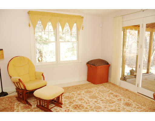 92 Taylor Road Acton, MA 01720 - Photo 4 of 7 Gallery Image 4