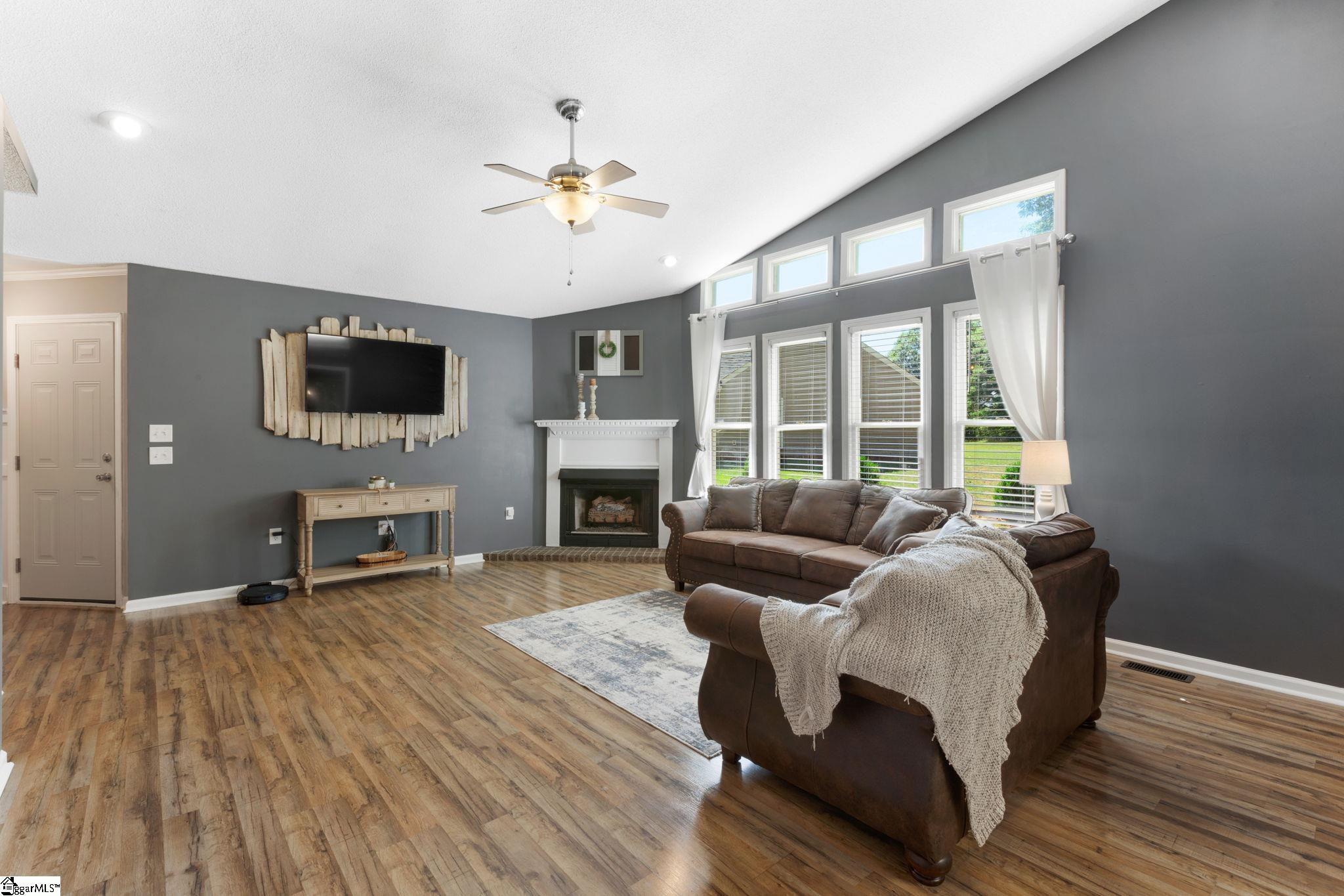 116 Elrod Place Road Piedmont, SC 29673 - Photo 4 of 33 Gallery Image 4
