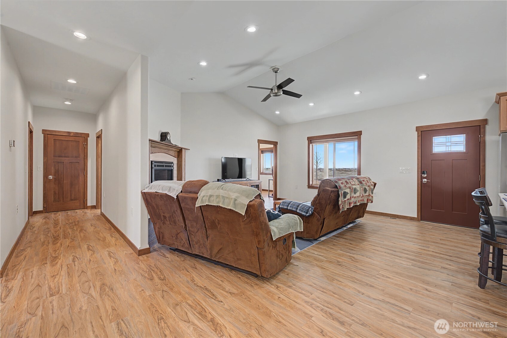 20746 Rd D.5 Soap Lake, WA 98851 - Photo 8 of 40