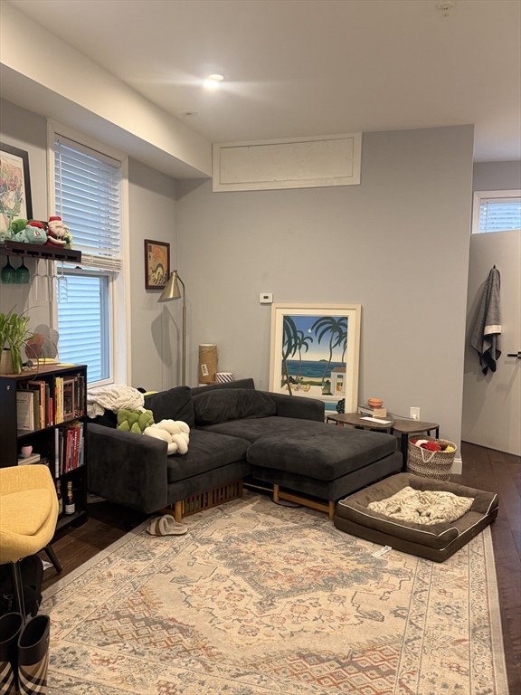 17 Mercer Street, Unit 2 Boston, MA 02127 - Photo 5 of 14