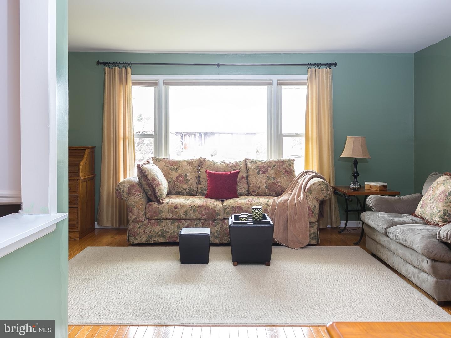 50 Peter Rafferty Drive Hamilton Square, NJ 08690 - Photo 6 of 24 Living Room