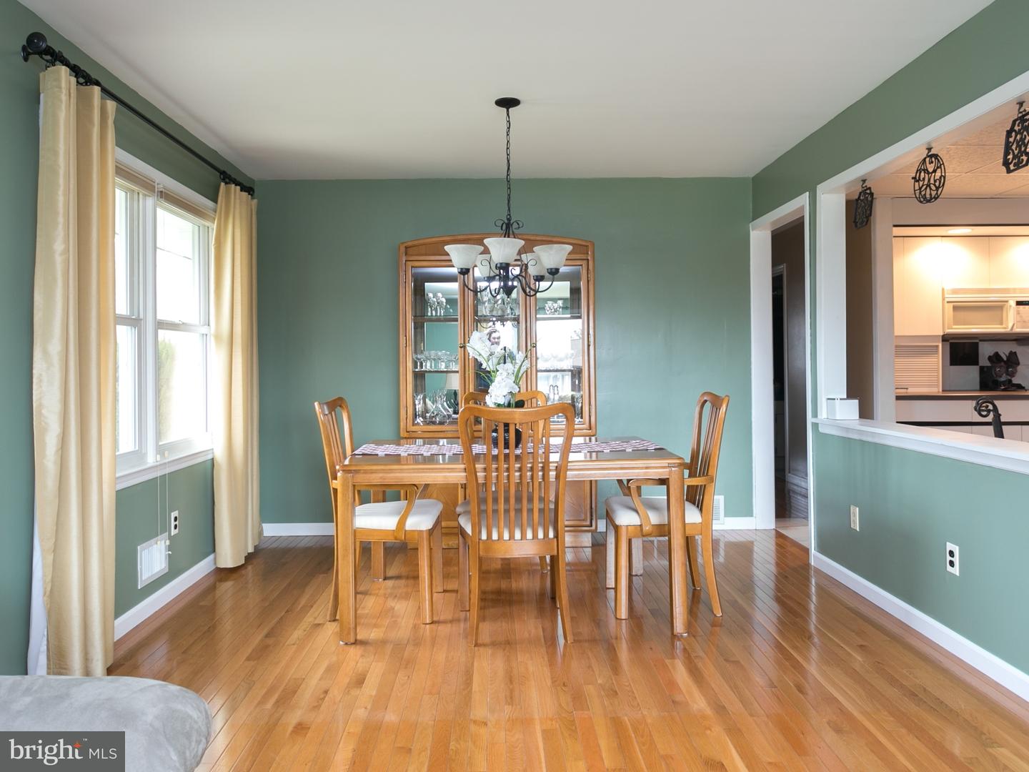 50 Peter Rafferty Drive Hamilton Square, NJ 08690 - Photo 9 of 24 Dining Room