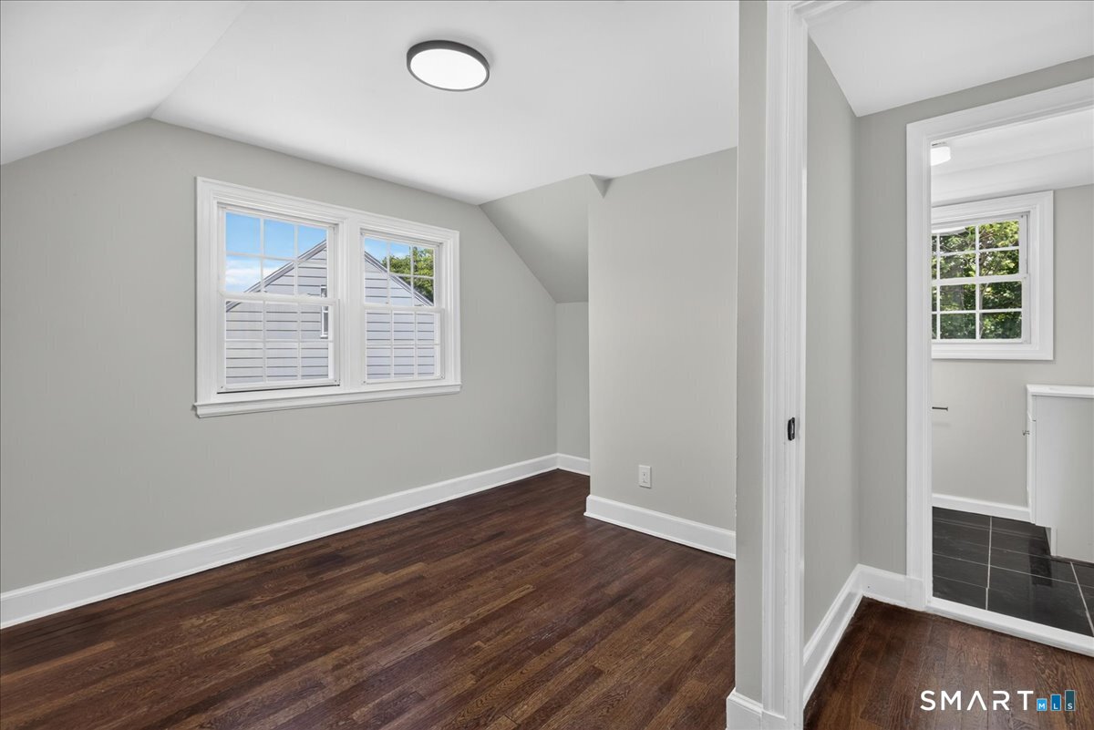 5 Lynmot Road Hamden, CT 06514 - Photo 20 of 33