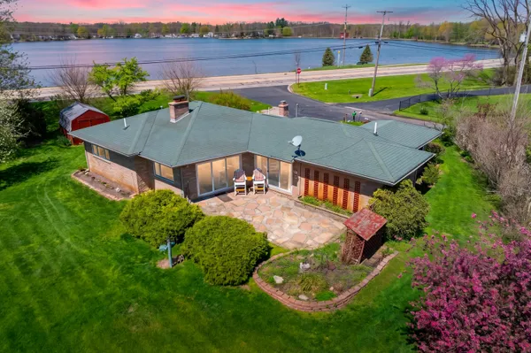 $475,000 | 51545 Summit Street, Paw Paw, MI 49079