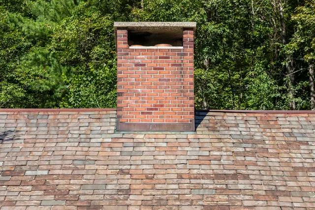 $800,000 | 879 River Road, Manchester, VT 05255