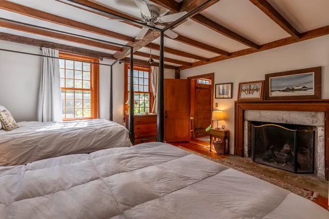 $800,000 | 879 River Road, Manchester, VT 05255