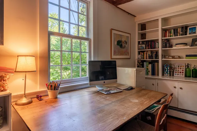 $800,000 | 879 River Road, Manchester, VT 05255