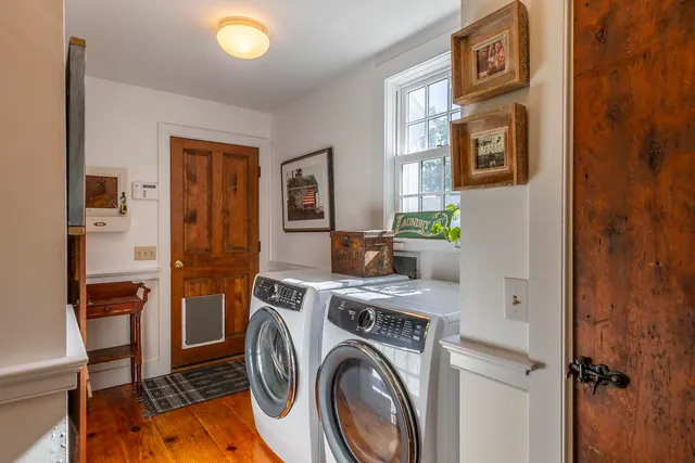 $800,000 | 879 River Road, Manchester, VT 05255