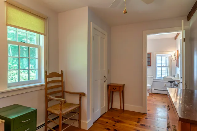 $800,000 | 879 River Road, Manchester, VT 05255