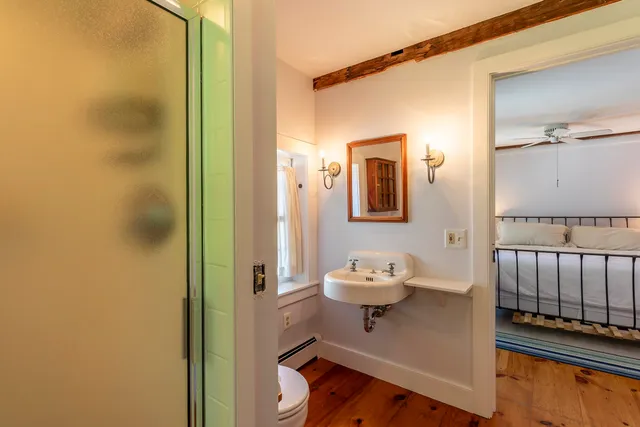 $800,000 | 879 River Road, Manchester, VT 05255