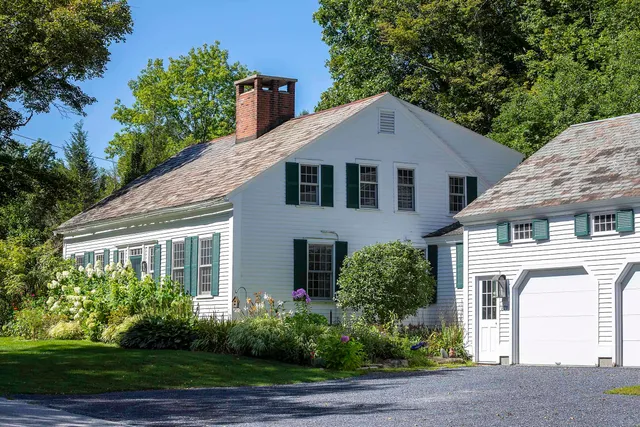 $800,000 | 879 River Road, Manchester, VT 05255