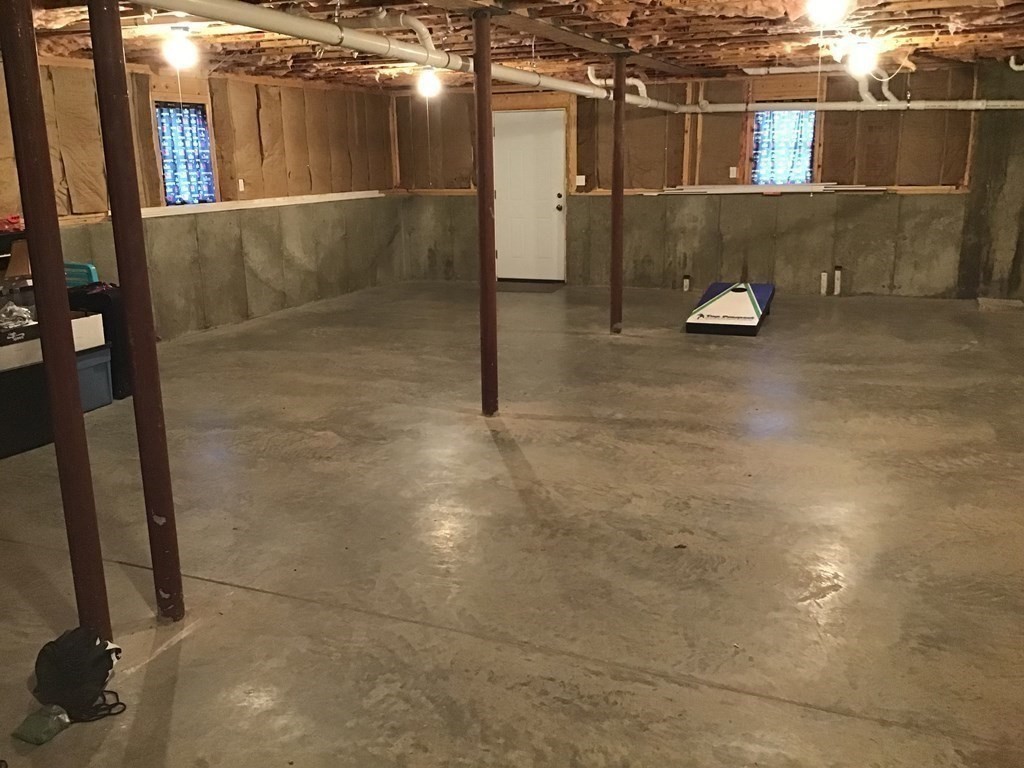 27 Tanner Road Oxford, MA 01540 - Photo 24 of 30