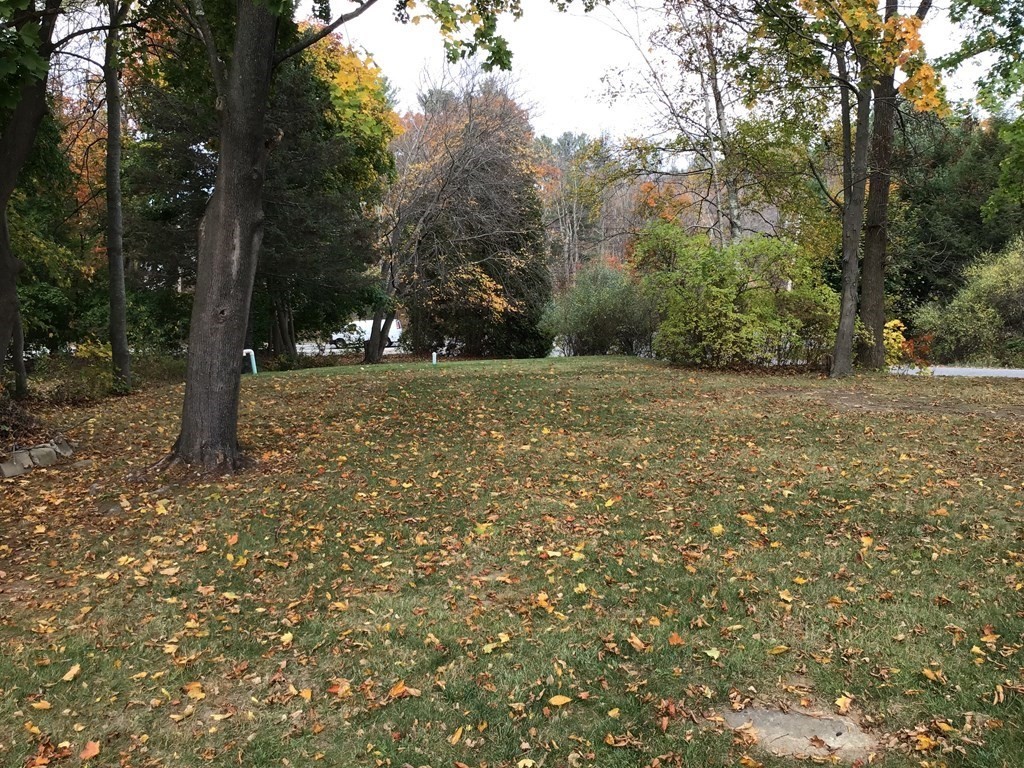 27 Tanner Road Oxford, MA 01540 - Photo 5 of 30
