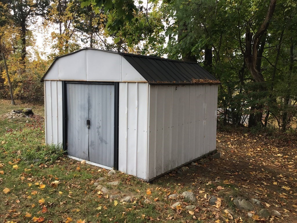 27 Tanner Road Oxford, MA 01540 - Photo 6 of 30