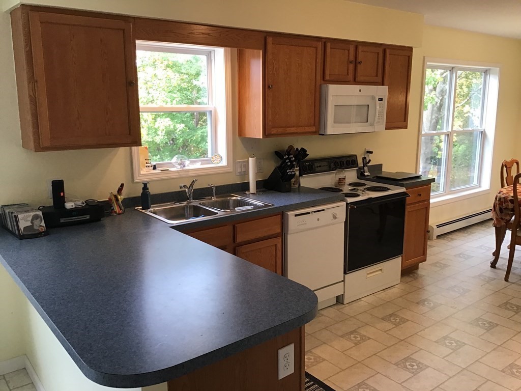 27 Tanner Road Oxford, MA 01540 - Photo 9 of 30