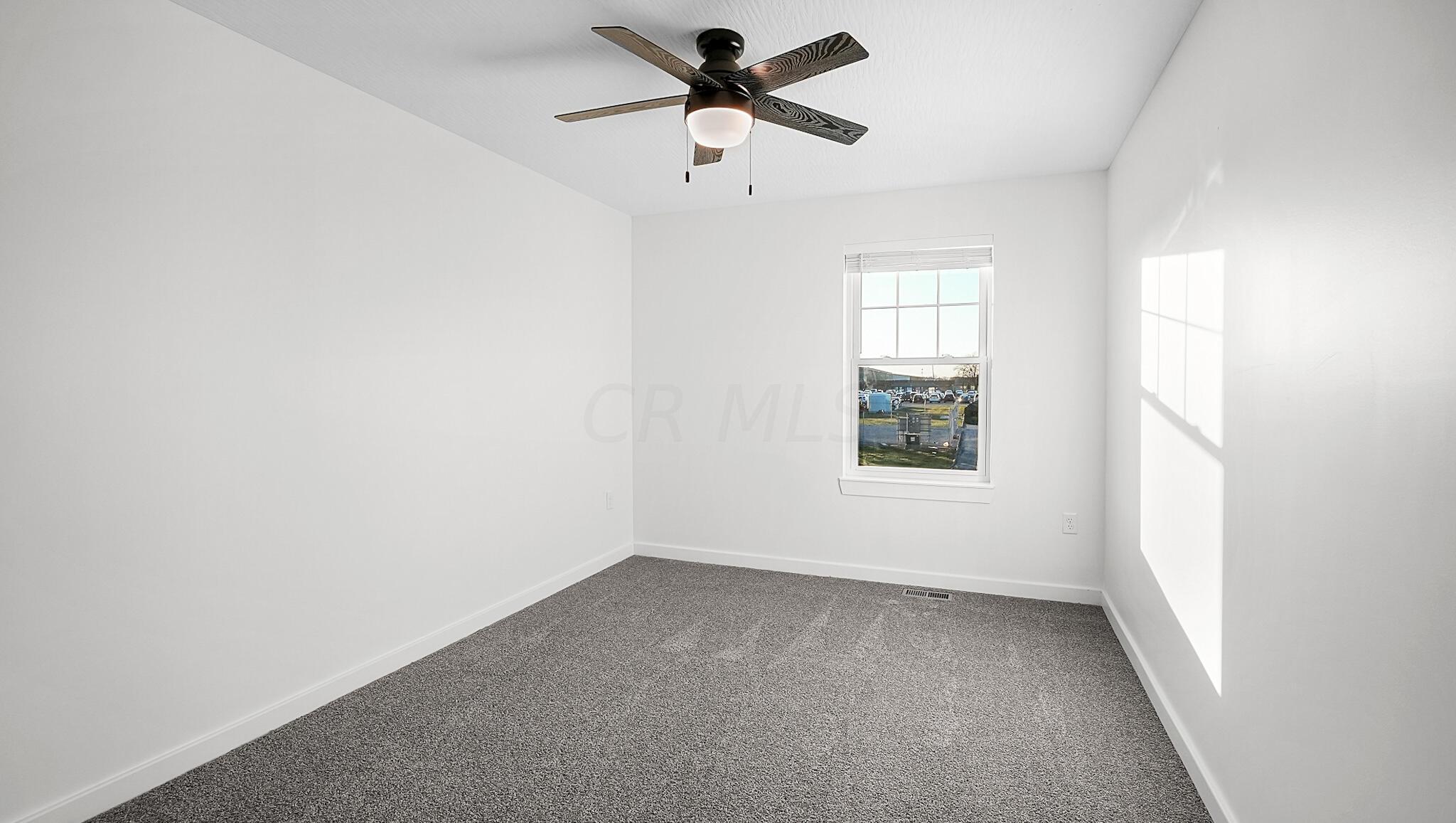 118 Inah Avenue Columbus, OH 43228 - Photo 24 of 39 DSC09610 2