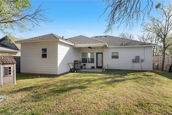 $274,900 | 113 Garfield Street, McGregor, TX 76657