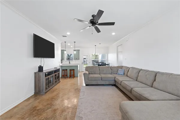 $274,900 | 113 Garfield Street, McGregor, TX 76657