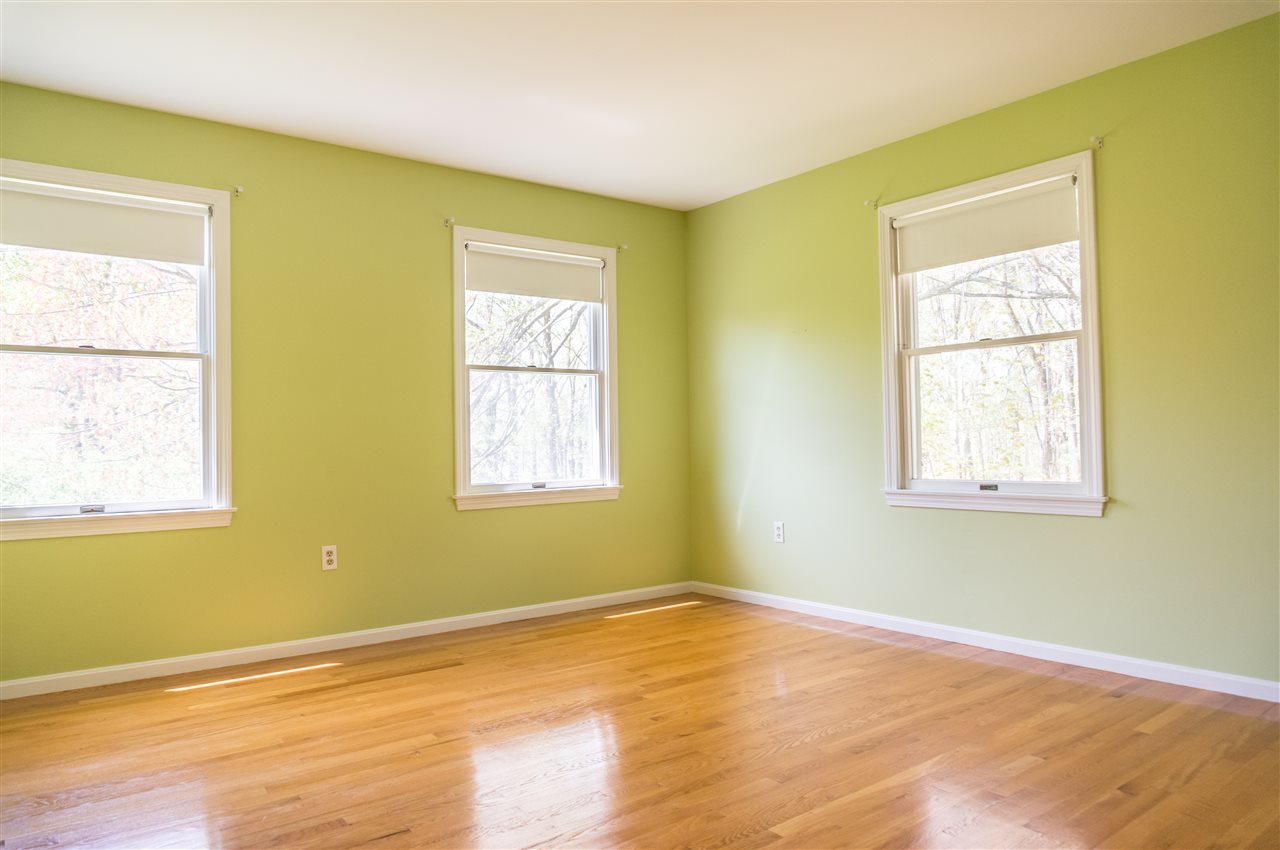 2 Dalkeith Road Hollis, NH 03049 - Photo 33 of 40