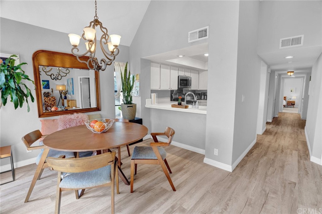 231 Bethany Road, Unit 305 Burbank, CA 91504 - Photo 1 of 1 Dining