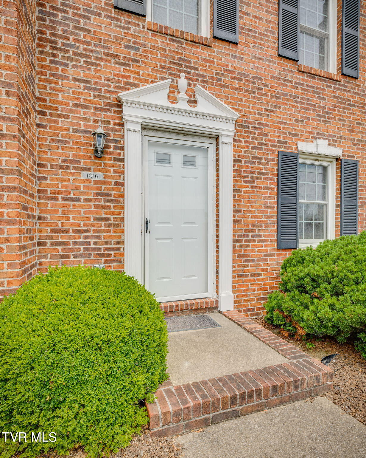 1016 Konnarock Road, Unit 1 Kingsport, TN 37664 - Photo 3 of 28 003