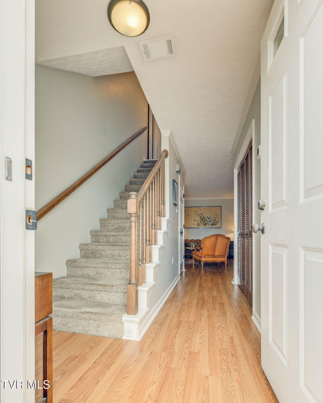 1016 Konnarock Road, Unit 1 Kingsport, TN 37664 - Photo 4 of 28 004