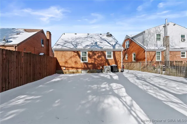 $255,000 | 726 Parkway Drive, Louisville, KY 40217