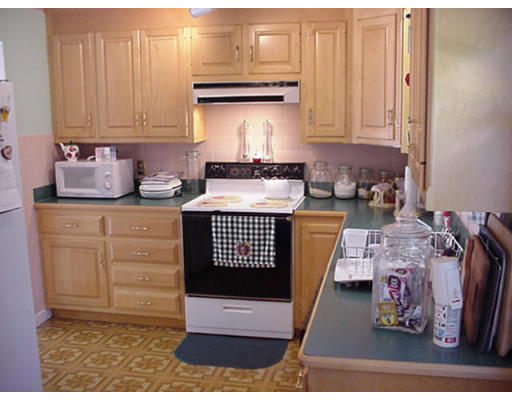 11 Stanford Road Franklin, MA 02038 - Photo 5 of 11 Gallery Image 5