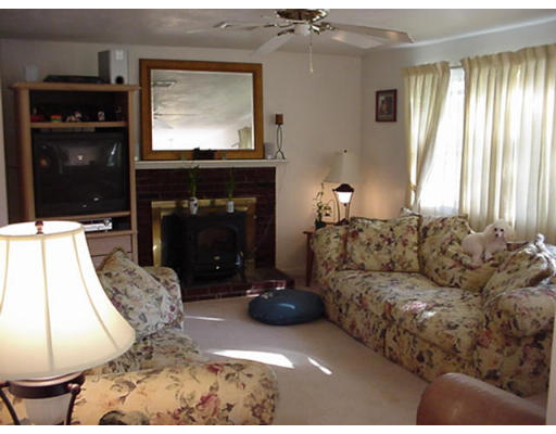 11 Stanford Road Franklin, MA 02038 - Photo 7 of 11 Gallery Image 7