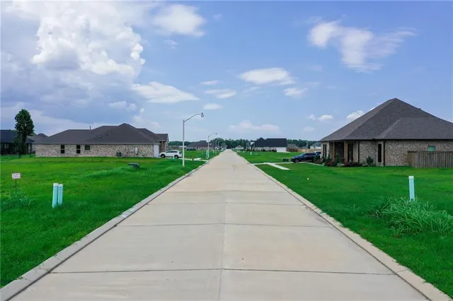 $93,000 | 328 Sophia Drive, Luling, LA 70070