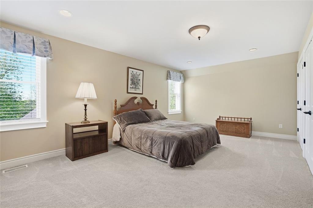 1040 Chanticleer Drive Crescent, PA 15046 - Photo 33 of 50