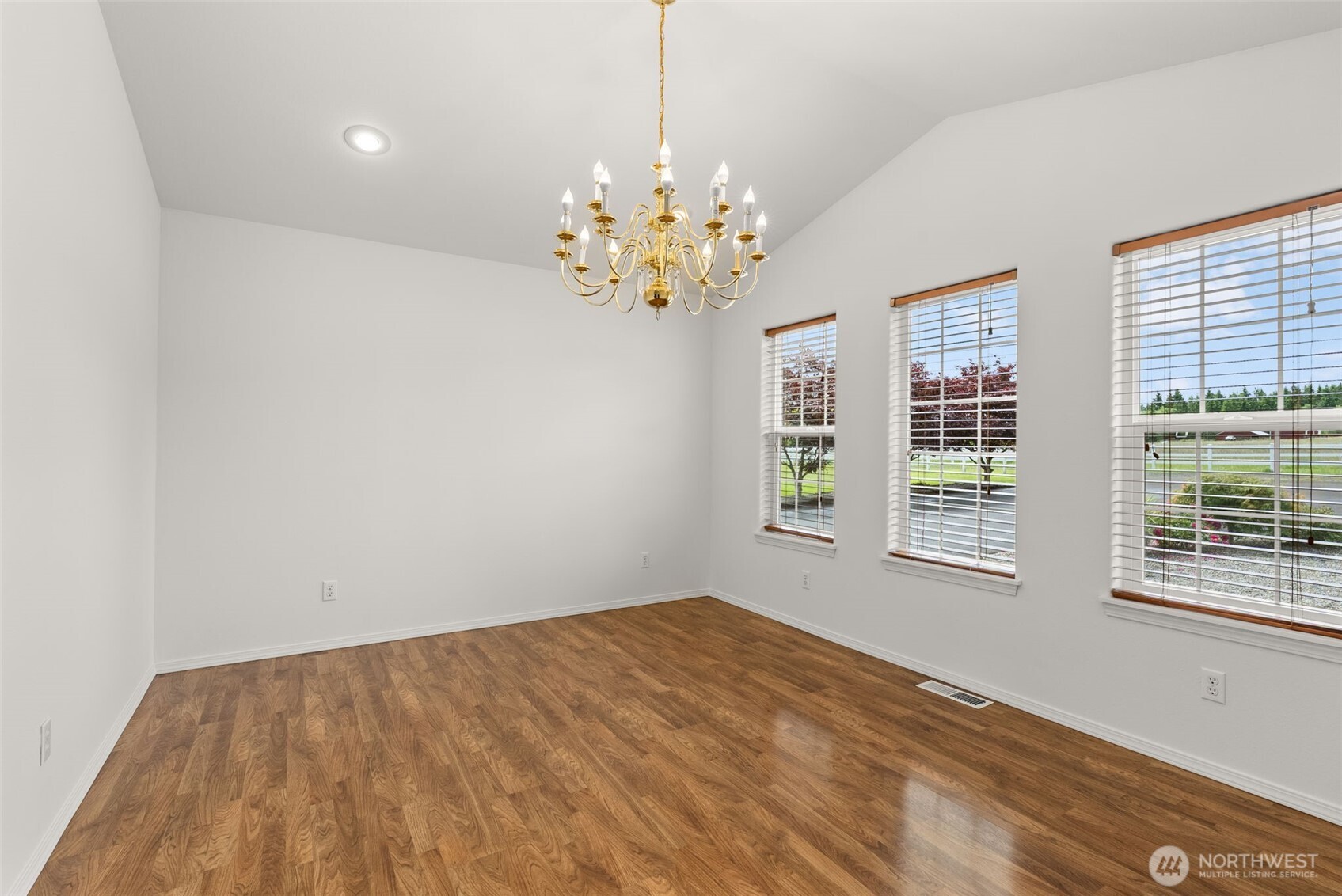 5 Martin Lane Raymond, WA 98577 - Photo 11 of 40