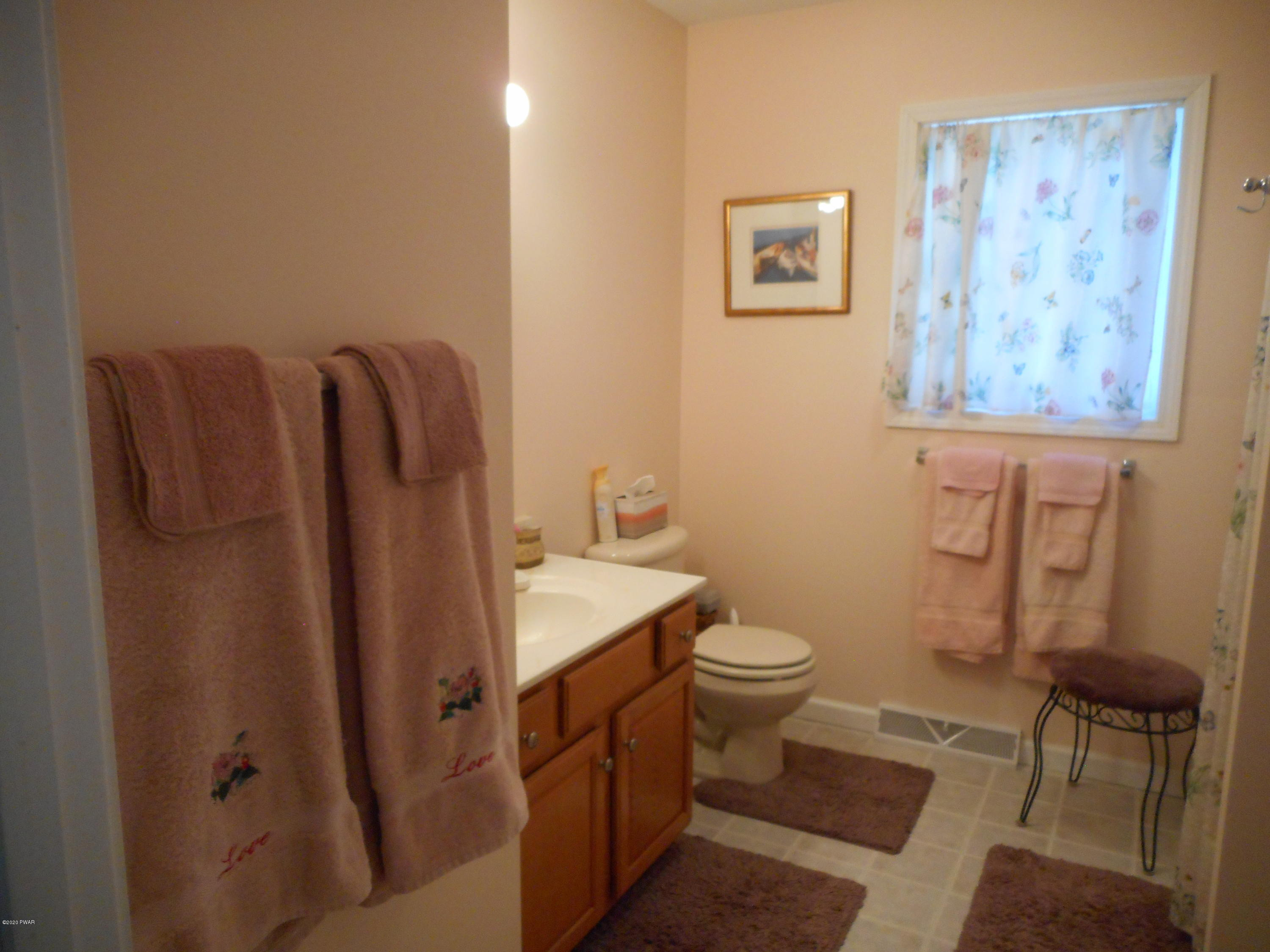 104 Springbrook Court Shohola, PA 18458 - Photo 27 of 30