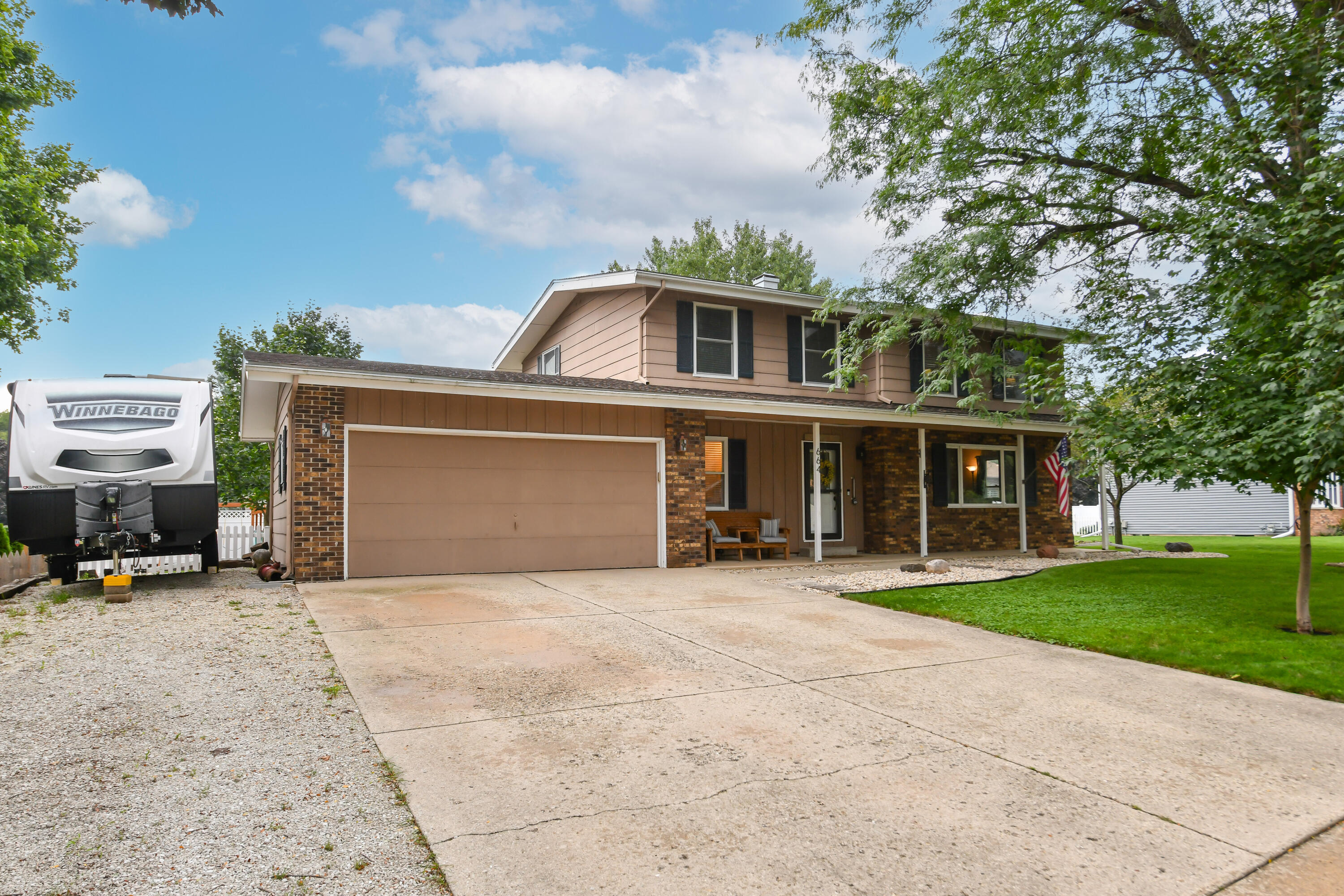 664 Austin Road Burlington, WI 53105 - Photo 1 of 45 HEN_8434