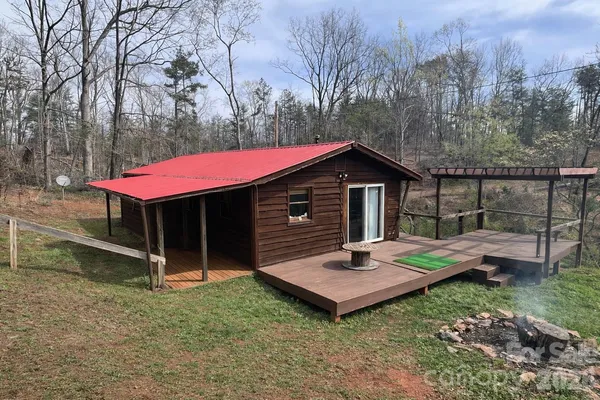 $333,000 | 365 Hillbilly Lane, Mill Spring, NC 28756