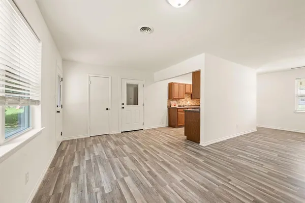 $239,000 | 609 Crane Drive, Euless, TX 76039