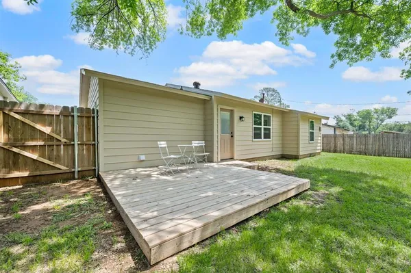 $239,000 | 609 Crane Drive, Euless, TX 76039