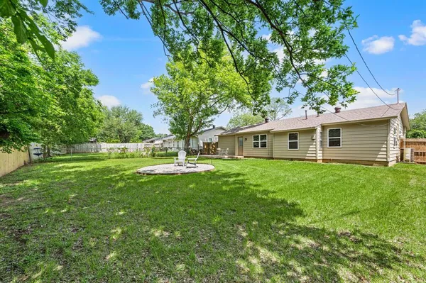 $239,000 | 609 Crane Drive, Euless, TX 76039